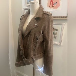 BLANKNYC Women’s Suede Moto Jacket in tan, Size Medium